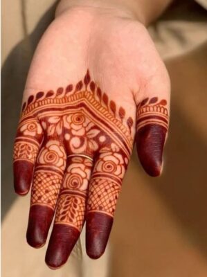 Mehndi Design Simple is perfect for daily use