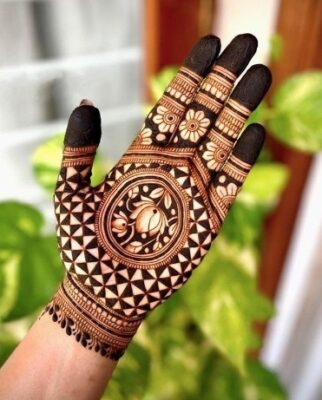 Mehndi Design enhances the beauty of hands