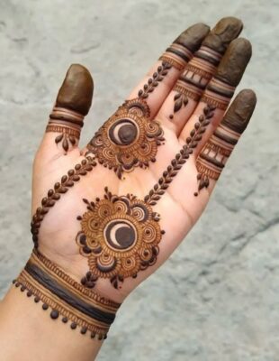 Mehndi Design highlights hand beauty naturally