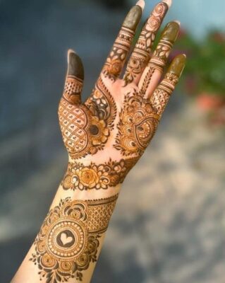 Mehndi Design is loved for its creativity