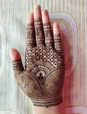 Mehndi Design is loved for its creativity