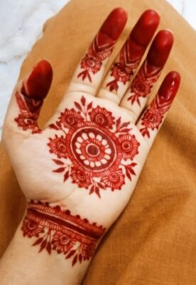 Mehndi Design suits all age groups