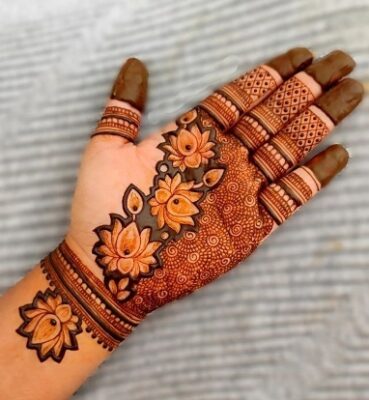 Royal Front Hand Mehndi Design adds a classy touch
