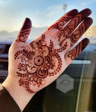 Royal Front Hand Mehndi Design gives a traditional yet modern look