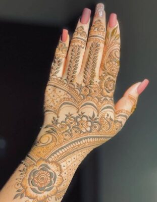 Stylish Back Hand Mehndi Design adds a creative touch to hands