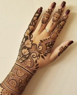 Stylish Back Hand Mehndi Design is easy to apply and maintain