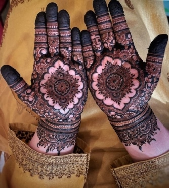 Aesthetic Mehndi Design is easy to carry and maintain