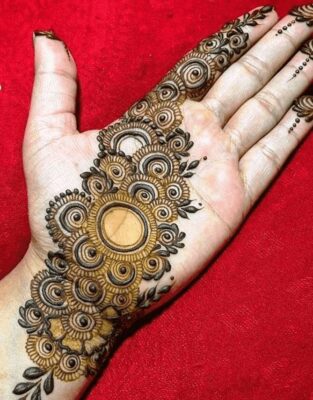 Arabic Mehndi Design is popular among young girls