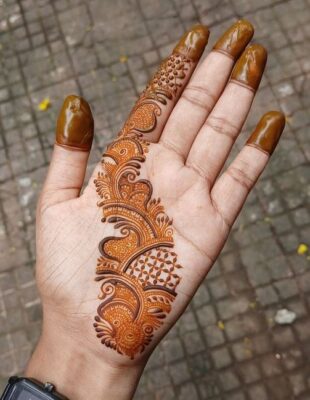 Arabic Mehndi Design is trending on social media platforms