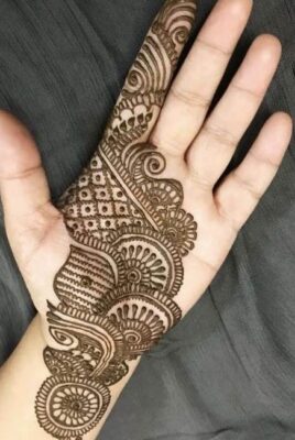 Easy Mehndi Design Front Hand is perfect for festive celebrations
