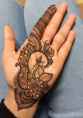 Easy Mehndi Design Front Hand looks beautiful with simple patterns