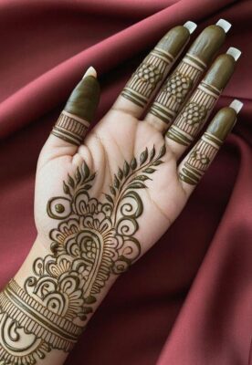 Front Hand Simple Mehndi Design gives a clean and classy finish