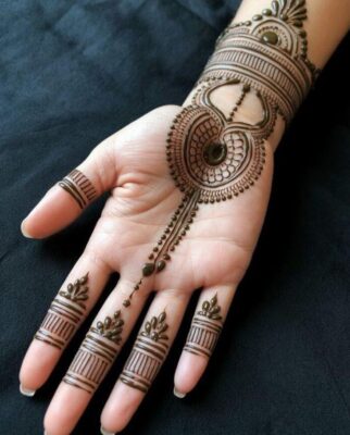 Front Hand Simple Mehndi Design is loved for its simplicity
