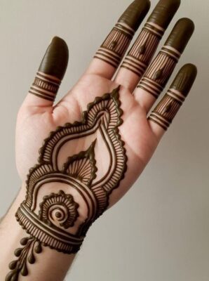 Front Hand Simple Mehndi Design is perfect for festive celebrations