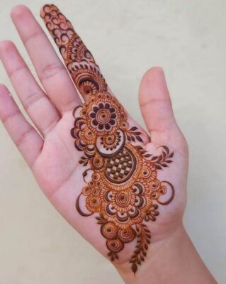 Instagram Stylish Royal Front Hand Mehndi Design adds grace to wedding outfits
