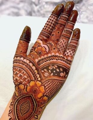 Mehandi Design enhances the overall traditional look