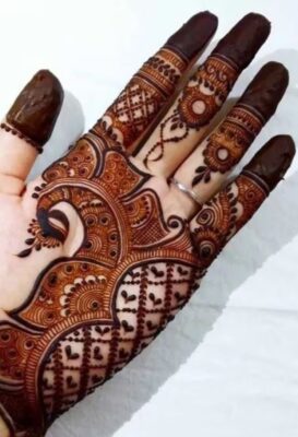 Mehandi Design is trending on social media platforms