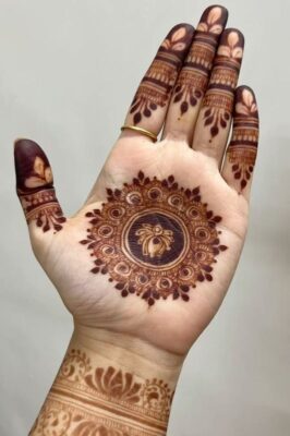 Mehndi Design enhances the charm of traditional outfits