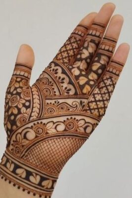 New Mehndi Design enhances the beauty of hands