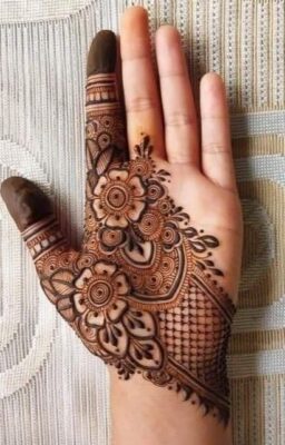 New Mehndi Design suits girls of all age groups