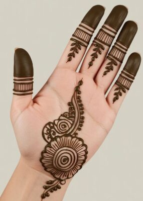 New Simple Mehndi Design looks beautiful on front hands