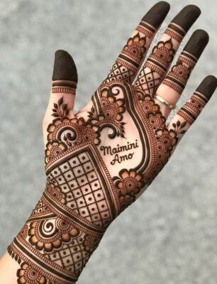 Royal Front Hand Mehndi Design covers the palm beautifully