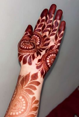 Royal Front Hand Mehndi Design is inspired by classic royal themes
