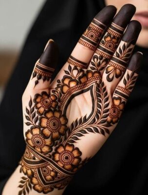 Royal Front Hand Mehndi Design makes hands look graceful and royal