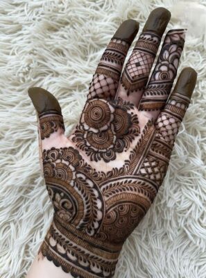 Royal Front Hand Mehndi Design makes hands look graceful and royal