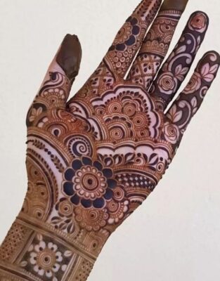 Royal Front Hand Mehndi Design reflects traditional royal culture