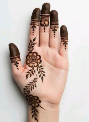 Simple Mehndi Design enhances the natural beauty of hands