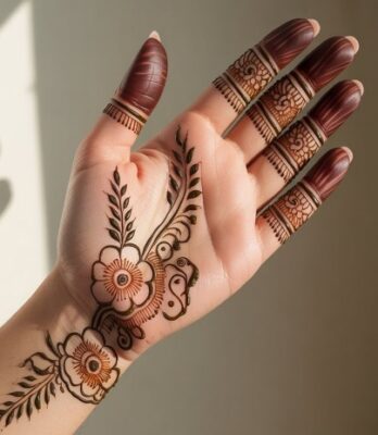 Simple Mehndi Design is perfect for engagement ceremonies