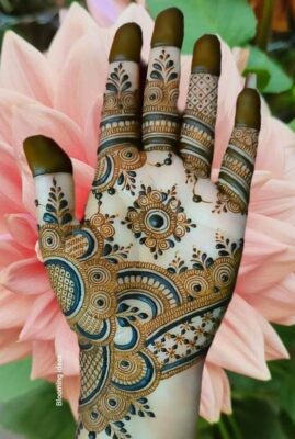 Simple Mehndi Designs are trending for casual occasions