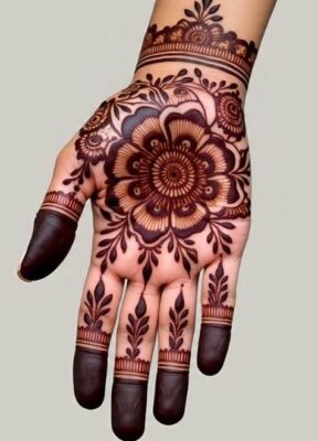 Simple Mehndi Designs never go out of trend