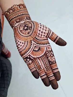 A classic Full Hand Mehndi Design never goes out of fashion