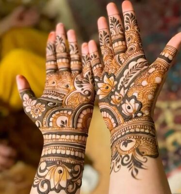Aesthetic Mehndi Design is perfect for engagement ceremonies
