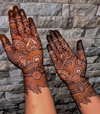 Arabic Mehndi Design enhances the beauty of both hands and feet