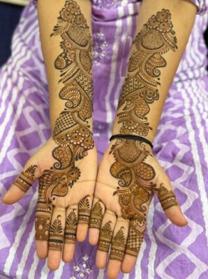 Arabic Mehndi Design is famous for its bold and flowing patterns