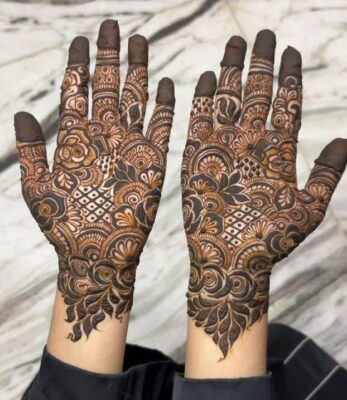 Basic Easy Front Hand Simple Mehndi Design enhances natural beauty