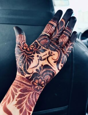 Basic Easy Front Hand Simple Mehndi Design is easy to learn