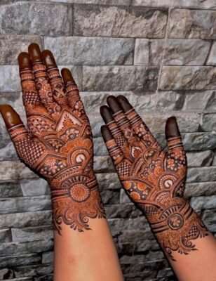 Basic Easy Front Hand Simple Mehndi Design is perfect for casual events