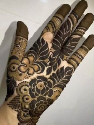 Basic Easy Front Hand Simple Mehndi Design is perfect for daily use
