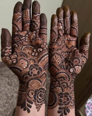 Basic Easy Front Hand Simple Mehndi Design is quick to apply
