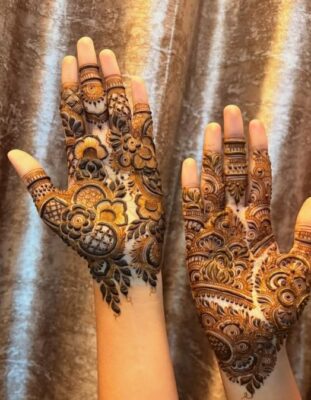 Basic Easy Front Hand Simple Mehndi Design is very popular