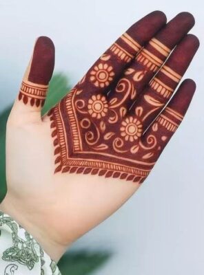 Basic Easy Front Hand Simple Mehndi Design keeps hands looking graceful