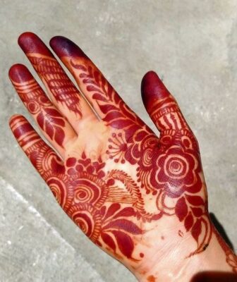 Easy Front Hand Simple Mehndi Design is perfect for beginners