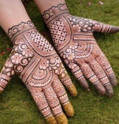 Easy Front Hand Simple Mehndi Design never goes out of trend