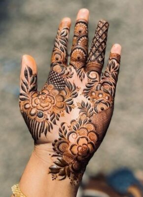 Full Hand Mehndi Design features detailed and intricate patterns