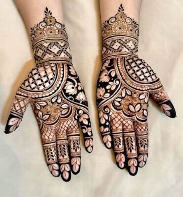 Full Hand Mehndi Design is a symbol of beauty and tradition