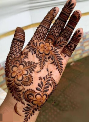 Full Hand Mehndi Design is ideal for weddings and festivals